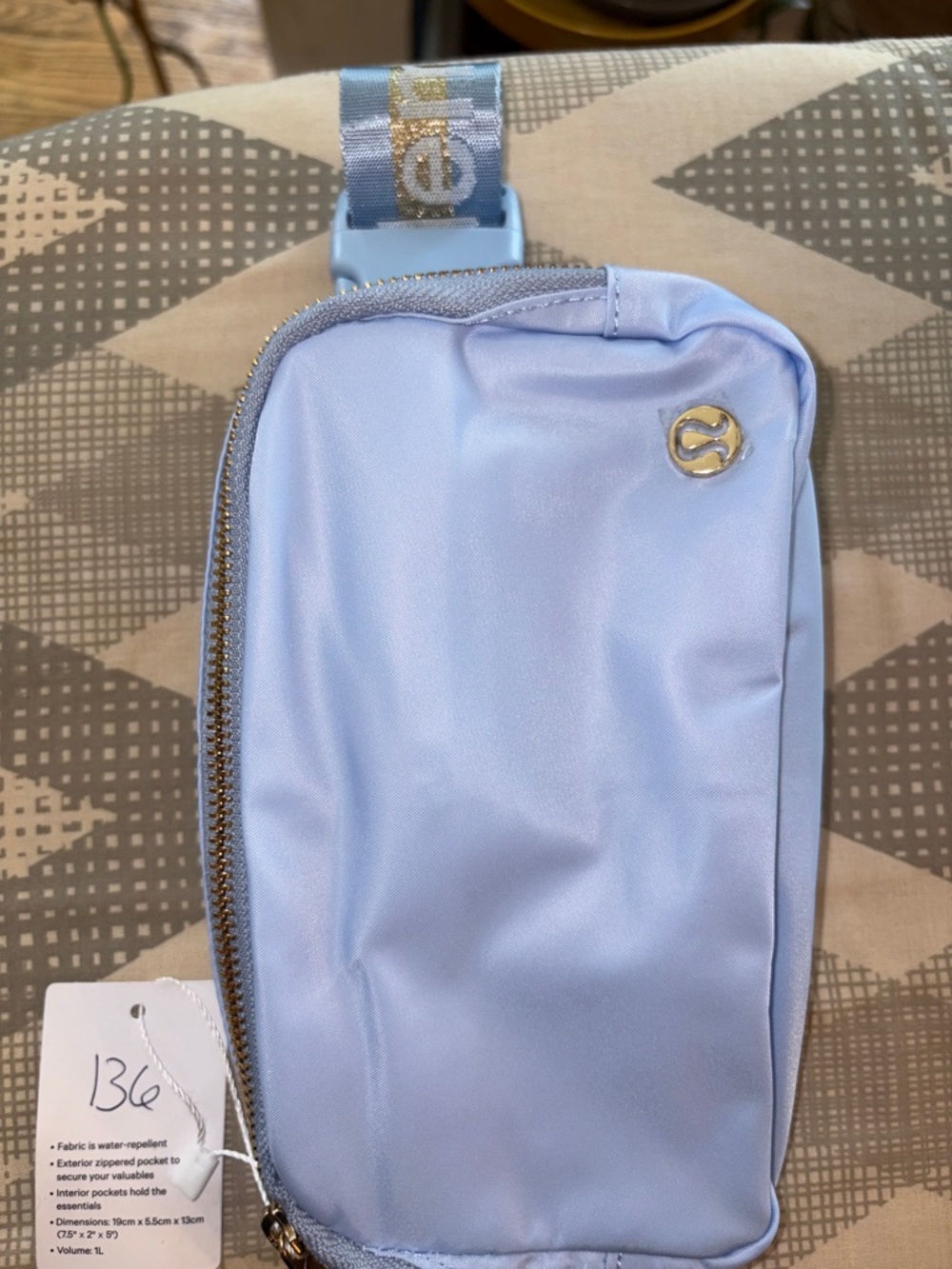 Lululemon Everywhere Belt Bag 1L Pastel Blue Gold Hardware Gold Strap NWT - Picture 13 of 14